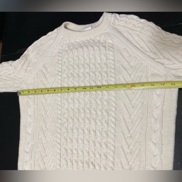 Gap Relaxed Cable-Knit Sweater - Medium - Picture 7 of 11